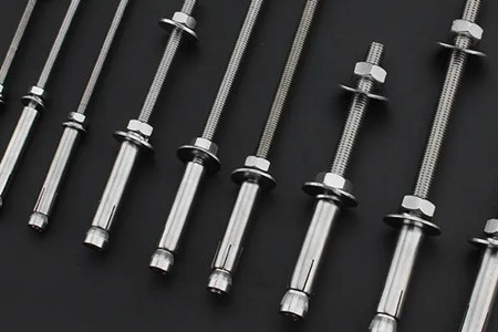超長螺栓連接時是否需要特殊工具？扳手不可少！